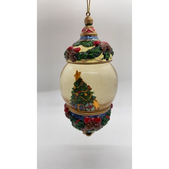 Kirkland Signature Waterglobe Christmas Tree Ornament Snow Globe - Picture 2 of 4